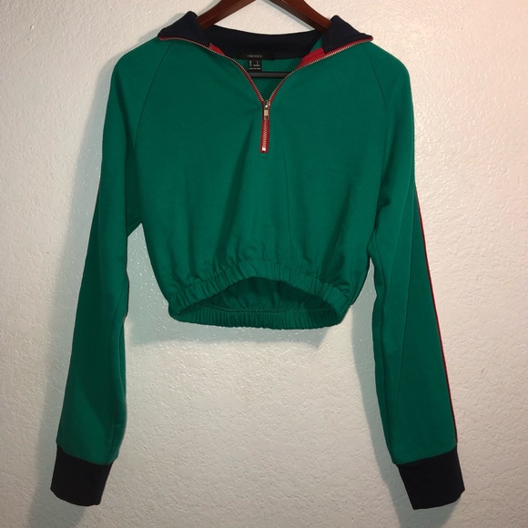 Forever 21 Sweaters - Forever 21 cropped hoodie , Paris*France